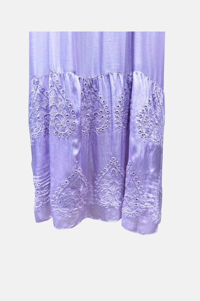 Vestido Bordado Lilás